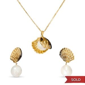 21K Saudi Solid Gold 36.2 grams Earrings & Necklace Set with 15mm SouthSeaPearls